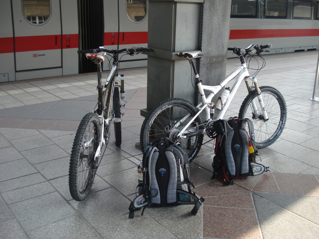 Noch sind die Bikes sauber (Hauptbahnhof Karlsruhe)